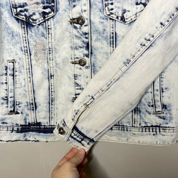 ChiQle Denim Small Distressed White Wash Multicolor Southwestern Jean Jacket - Picture 6 of 14